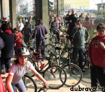 40 biciklijada - potpisivanje peticije